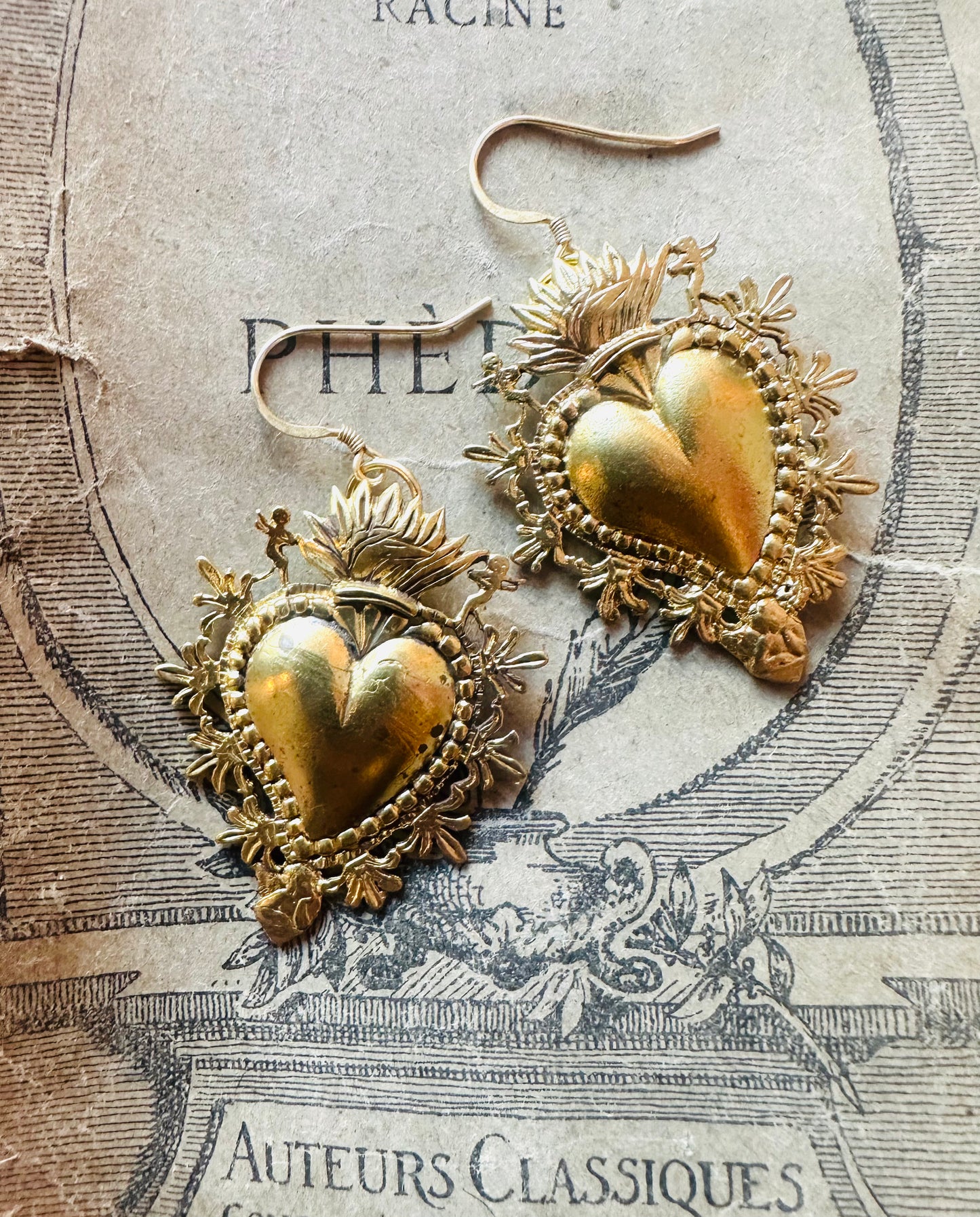Orecchini Cuori Sacri