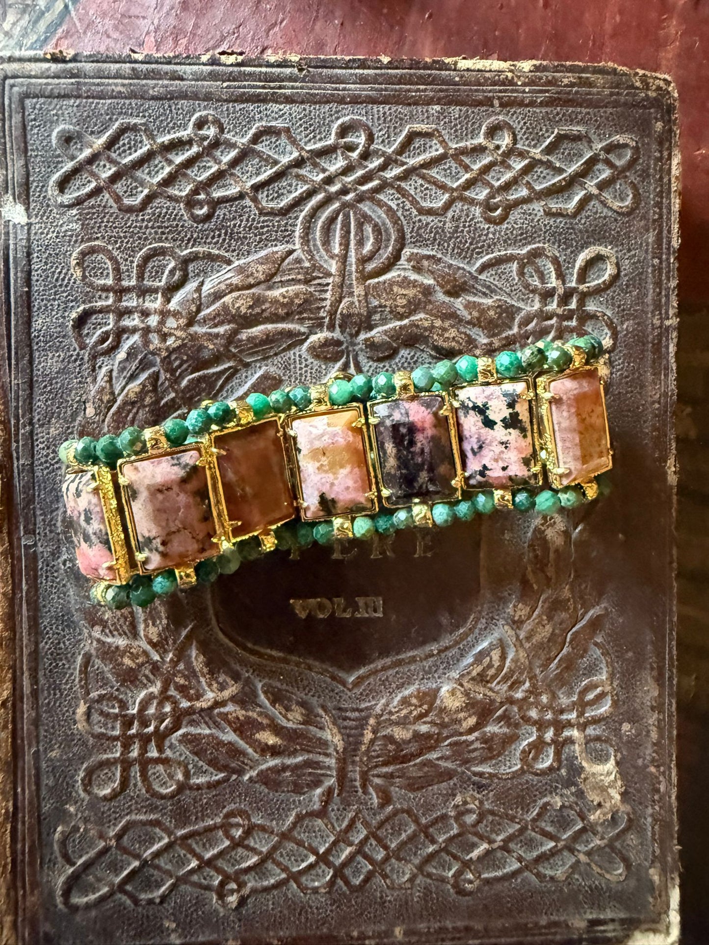 Bracciale in pietre dure